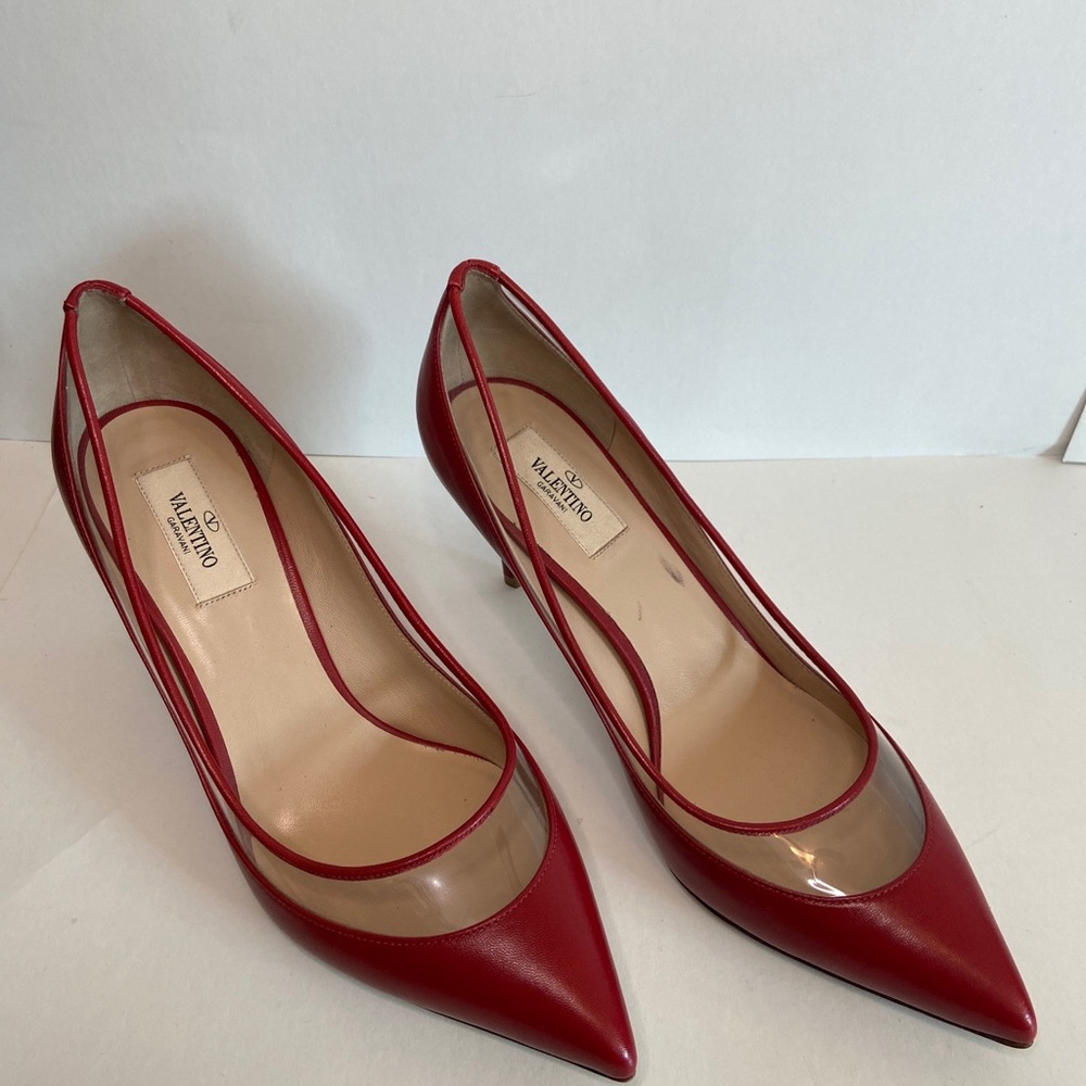 Authentic Valentino Garavani Woman's Pump Size EU40 US10 Red Shoes.